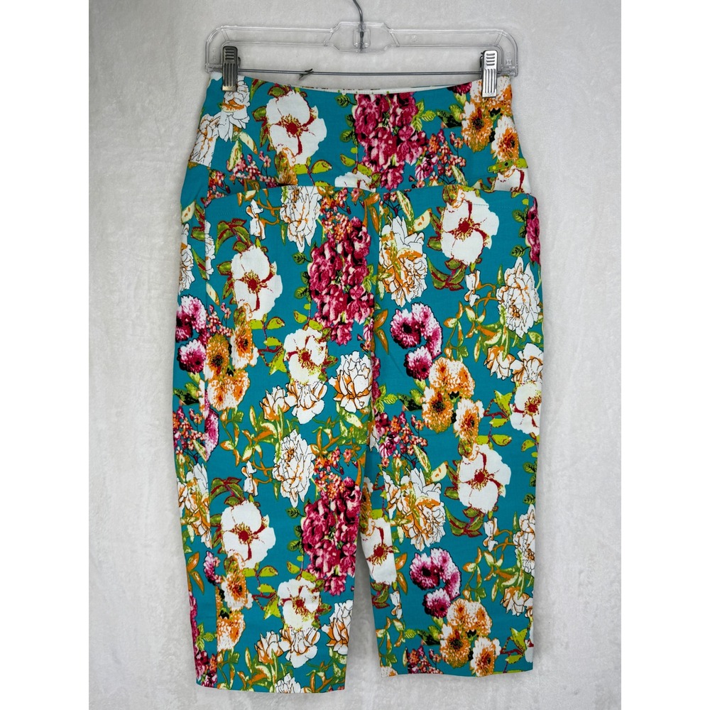 NWT Swing Control Madagascar Print Golf Shorts Women Size 4 Teal Floral